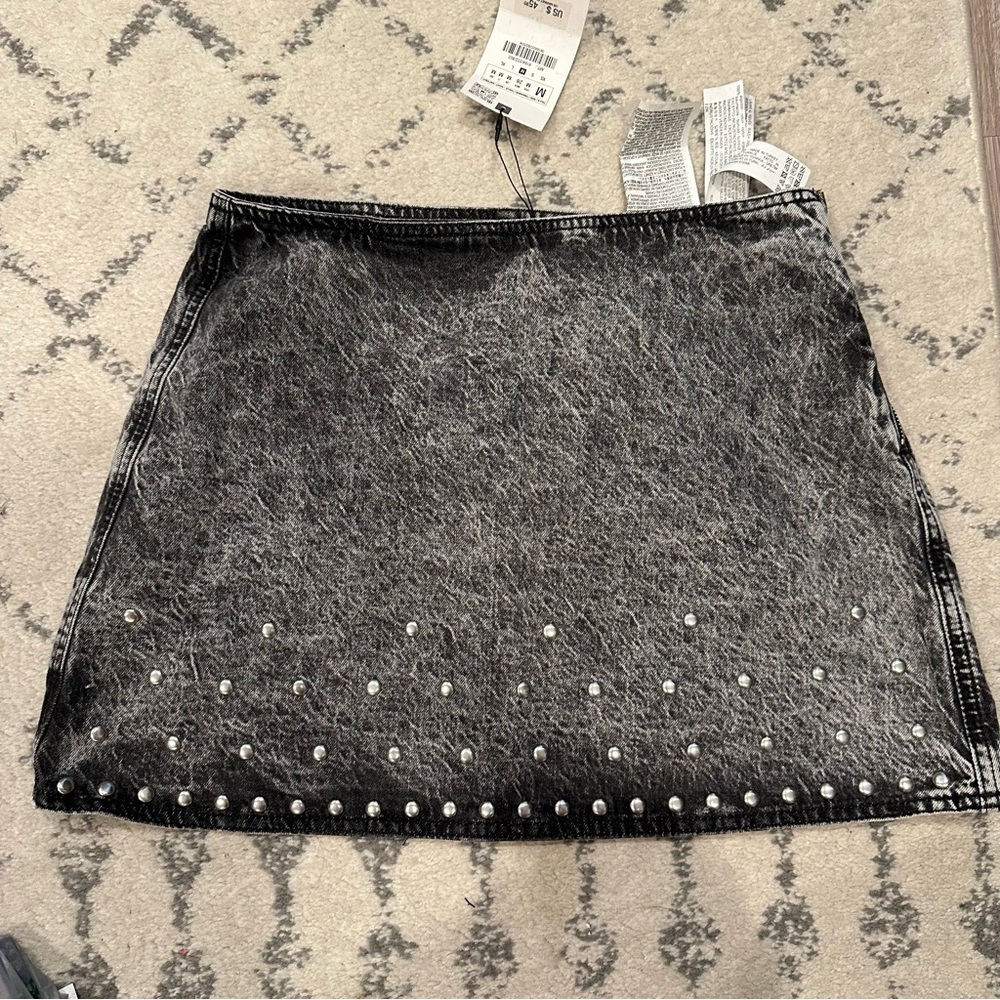 NEW with Tags. Zara Black Skirt with Studded Detail. Size Medium